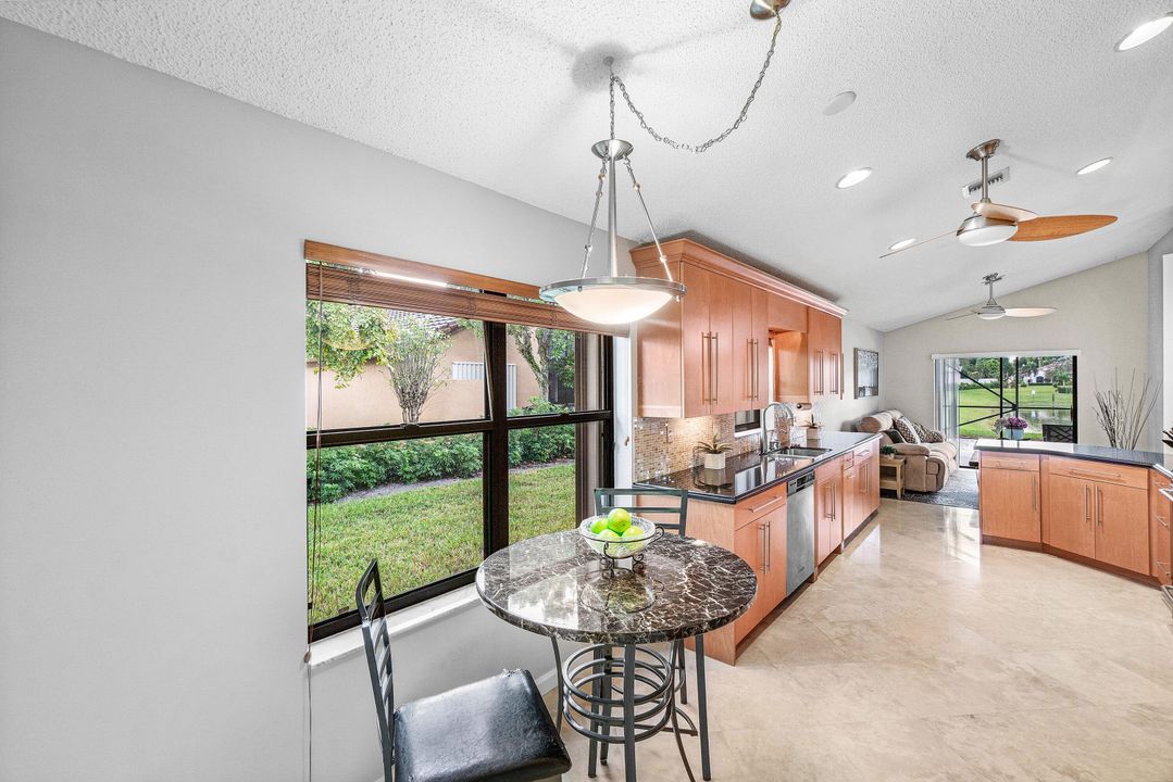 For Sale: $549,900 (3 beds, 2 baths, 1874 Square Feet)