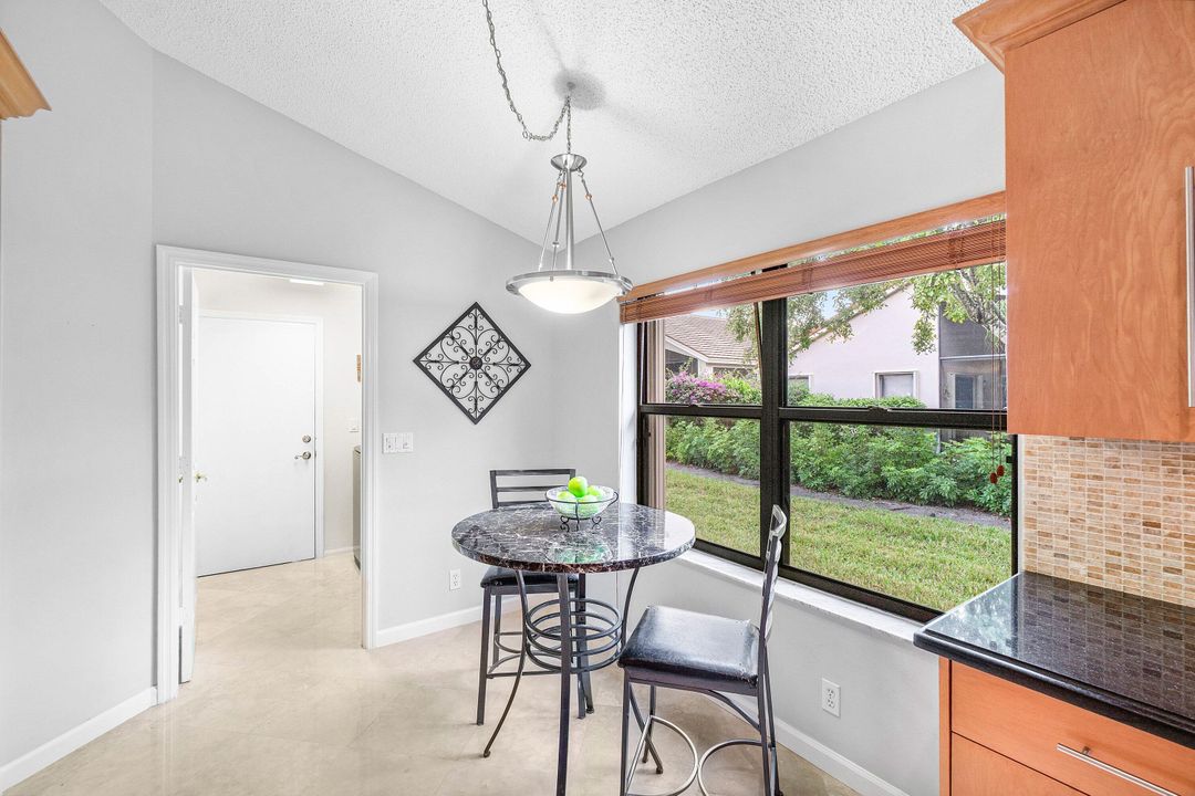 For Sale: $549,900 (3 beds, 2 baths, 1874 Square Feet)