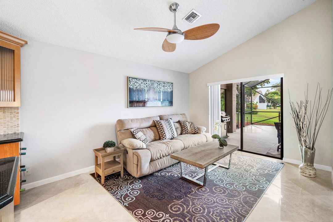 For Sale: $549,900 (3 beds, 2 baths, 1874 Square Feet)