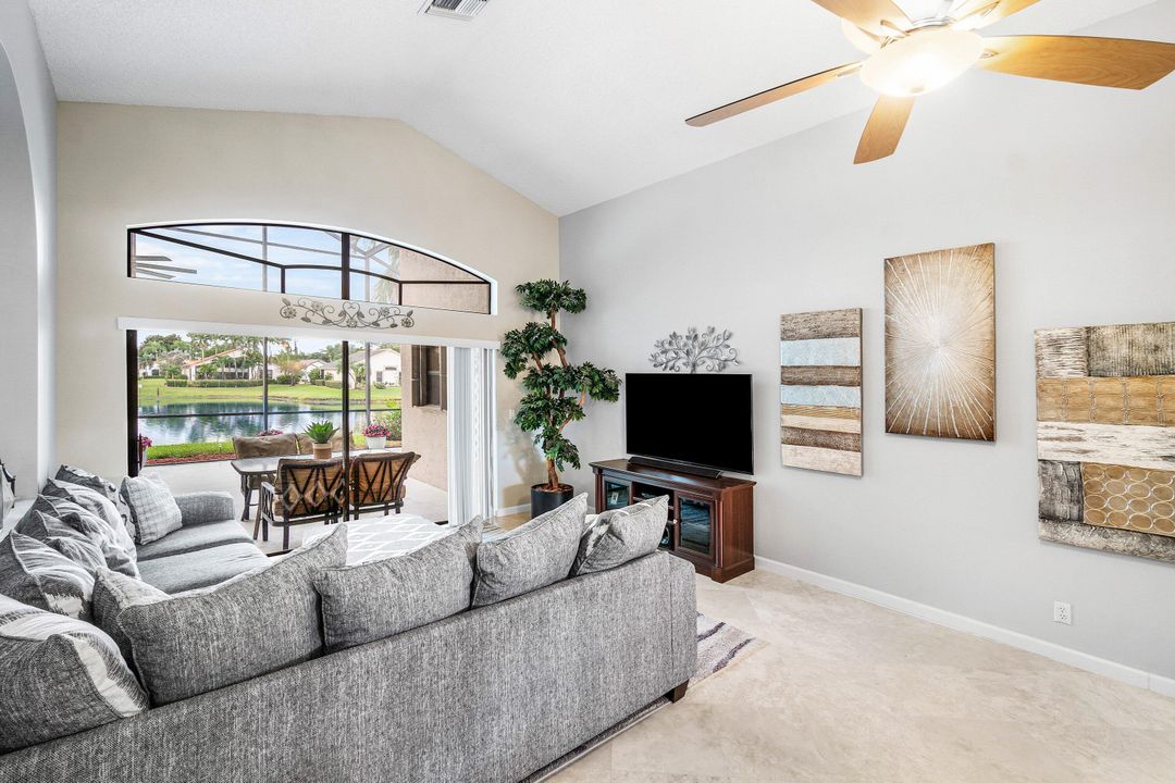 For Sale: $549,900 (3 beds, 2 baths, 1874 Square Feet)