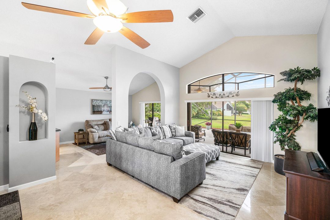 For Sale: $549,900 (3 beds, 2 baths, 1874 Square Feet)