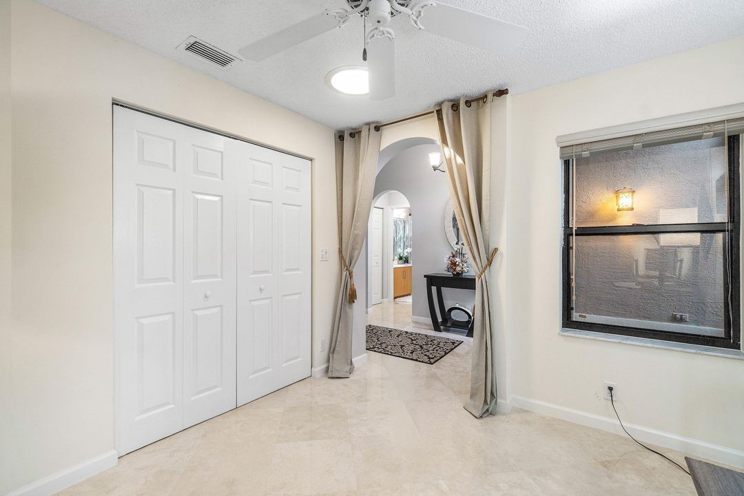 For Sale: $549,900 (3 beds, 2 baths, 1874 Square Feet)