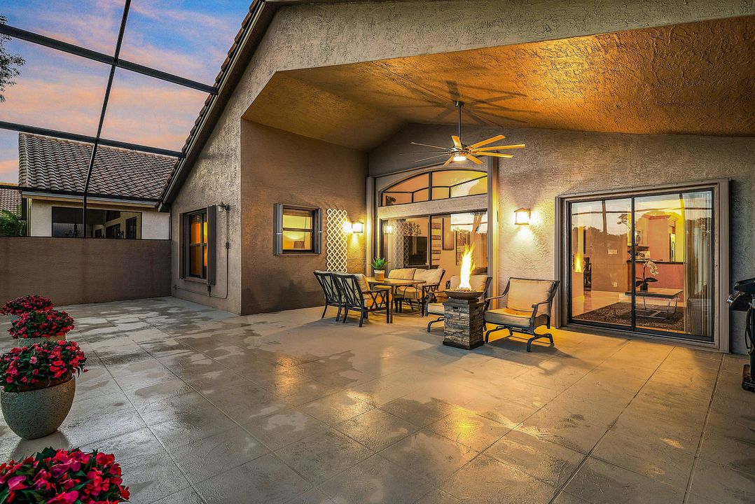 For Sale: $549,900 (3 beds, 2 baths, 1874 Square Feet)