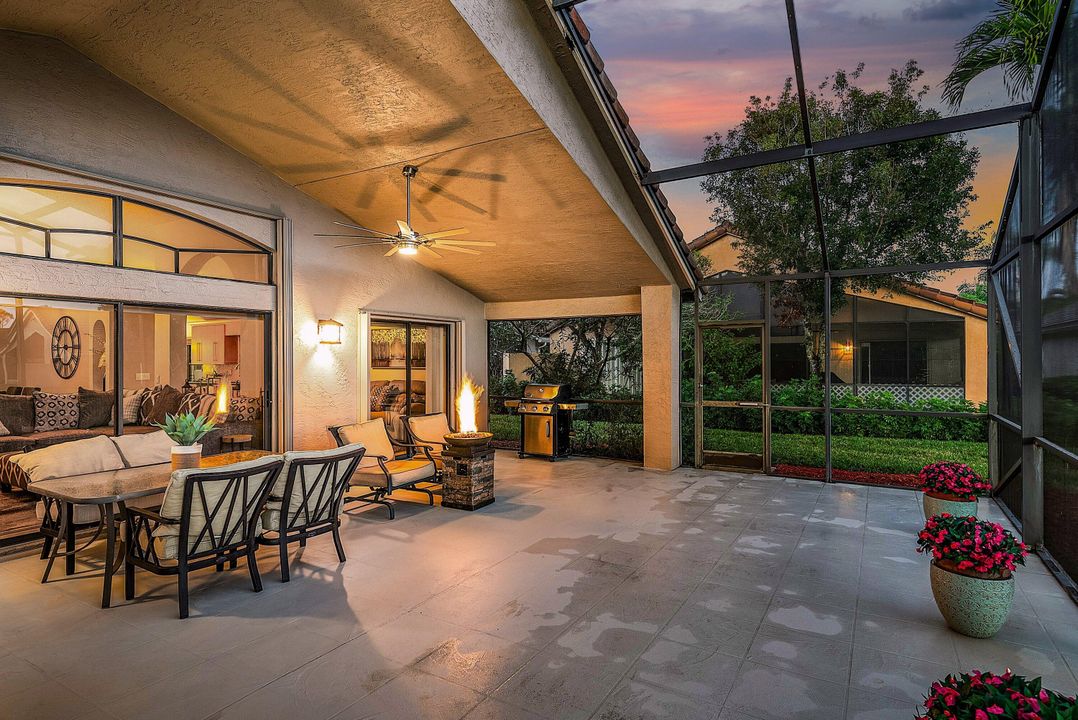 For Sale: $549,900 (3 beds, 2 baths, 1874 Square Feet)