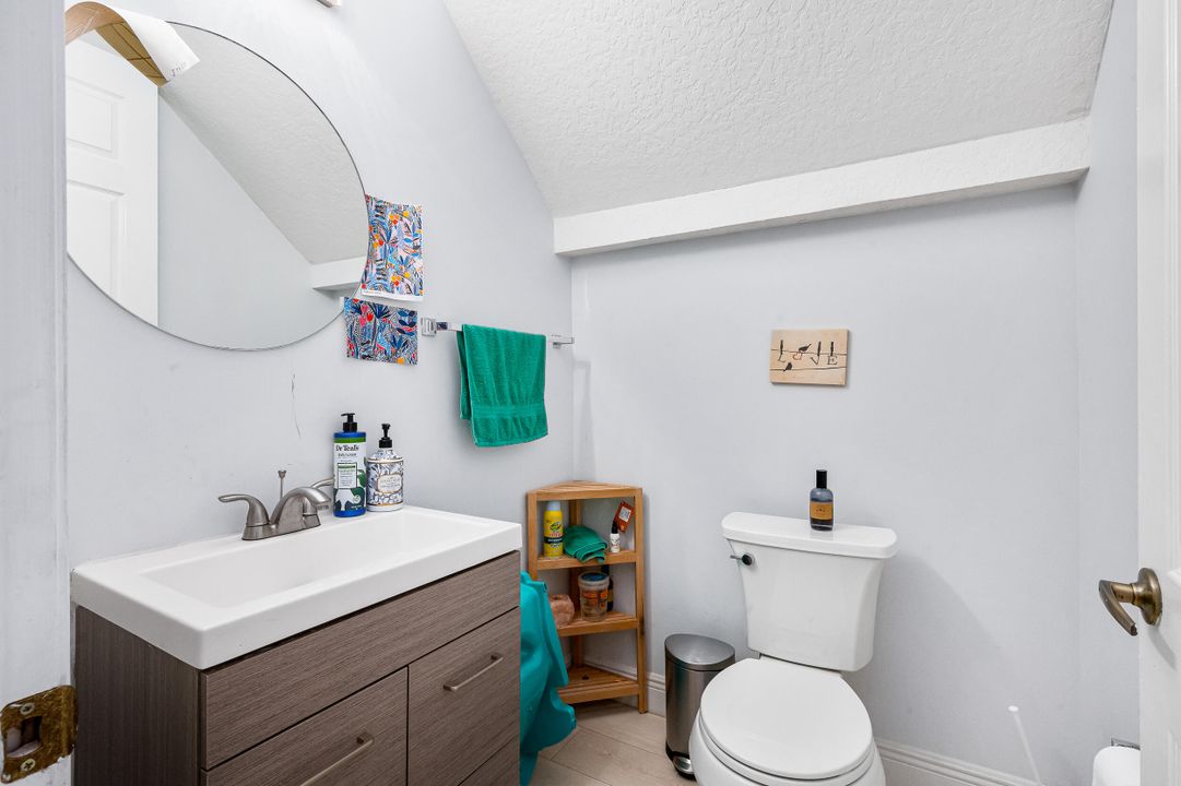 For Sale: $380,000 (3 beds, 2 baths, 1523 Square Feet)