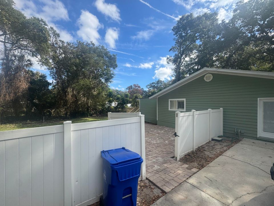 For Sale: $449,000 (3 beds, 2 baths, 1752 Square Feet)