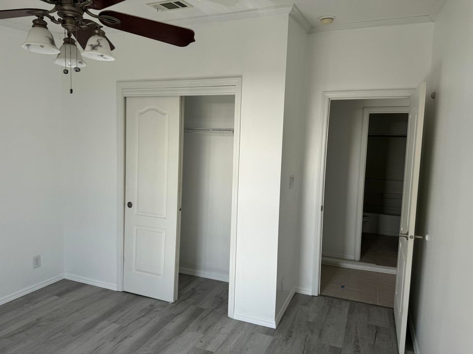 待售: $80,000 (2 贝兹, 2 浴室, 1440 平方英尺)