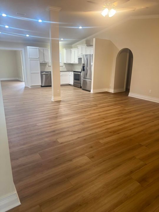 For Sale: $449,000 (3 beds, 2 baths, 1752 Square Feet)