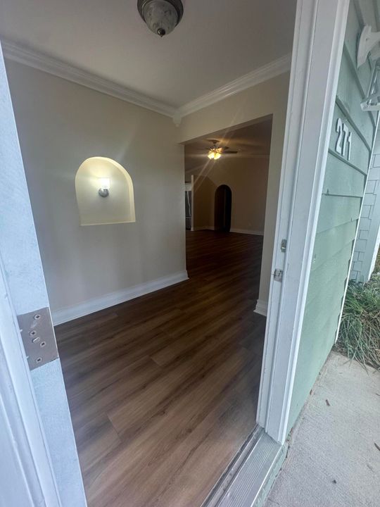 For Sale: $449,000 (3 beds, 2 baths, 1752 Square Feet)