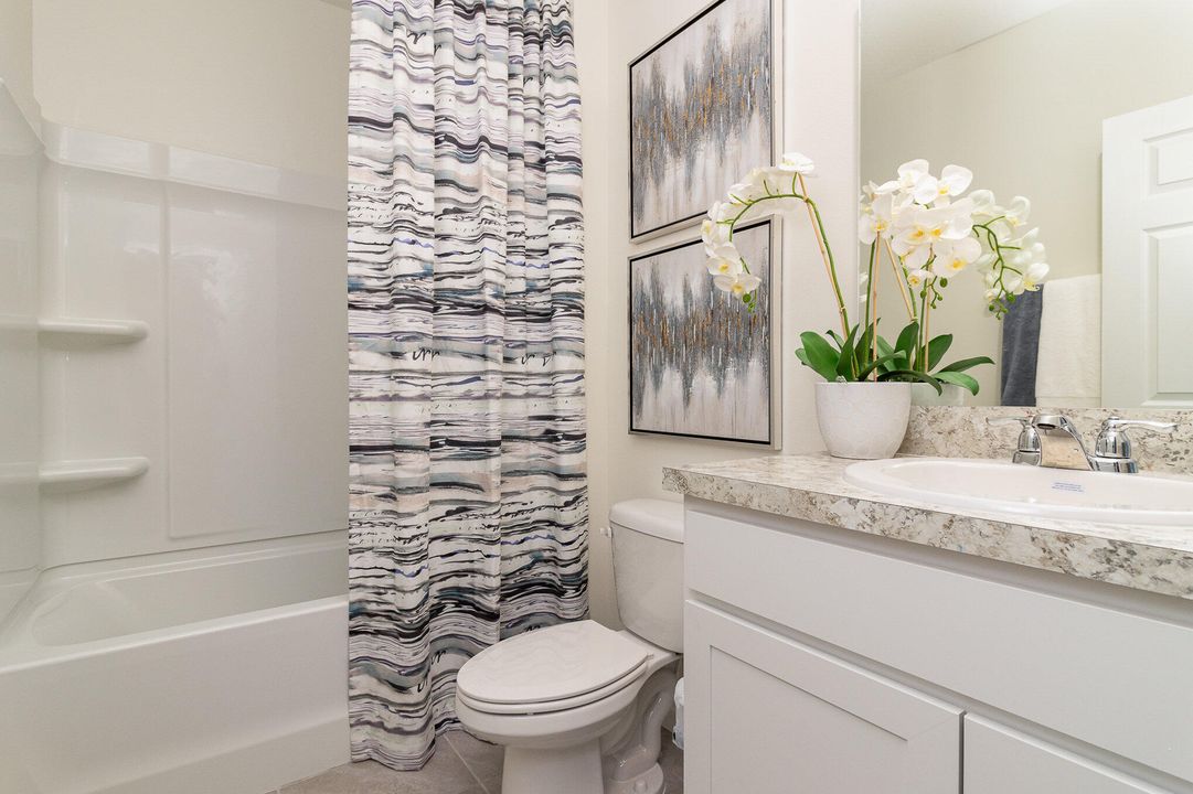 For Sale: $354,000 (4 beds, 2 baths, 1828 Square Feet)