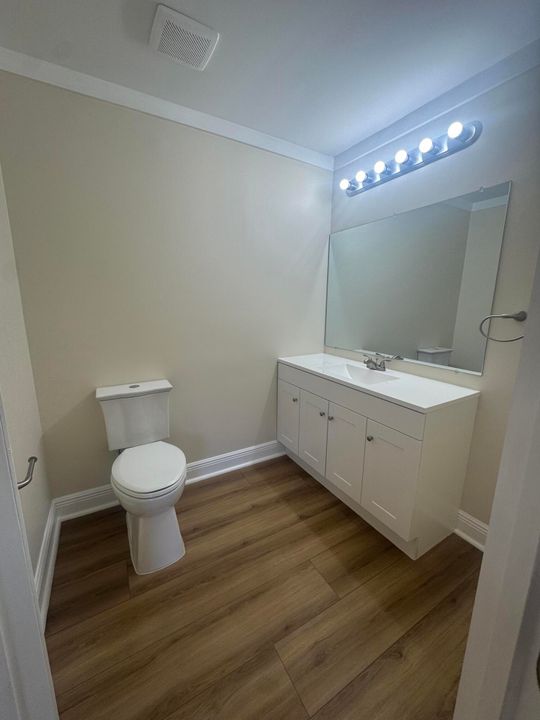 For Sale: $449,000 (3 beds, 2 baths, 1752 Square Feet)