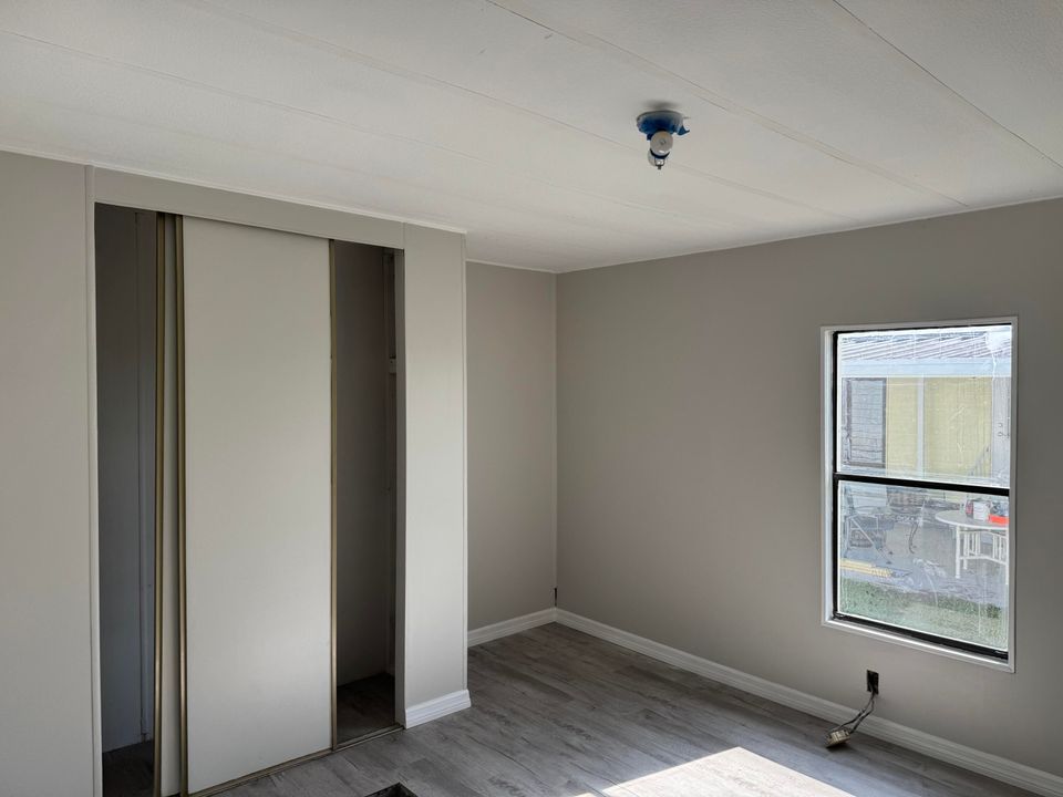 For Sale: $55,000 (2 beds, 2 baths, 1450 Square Feet)