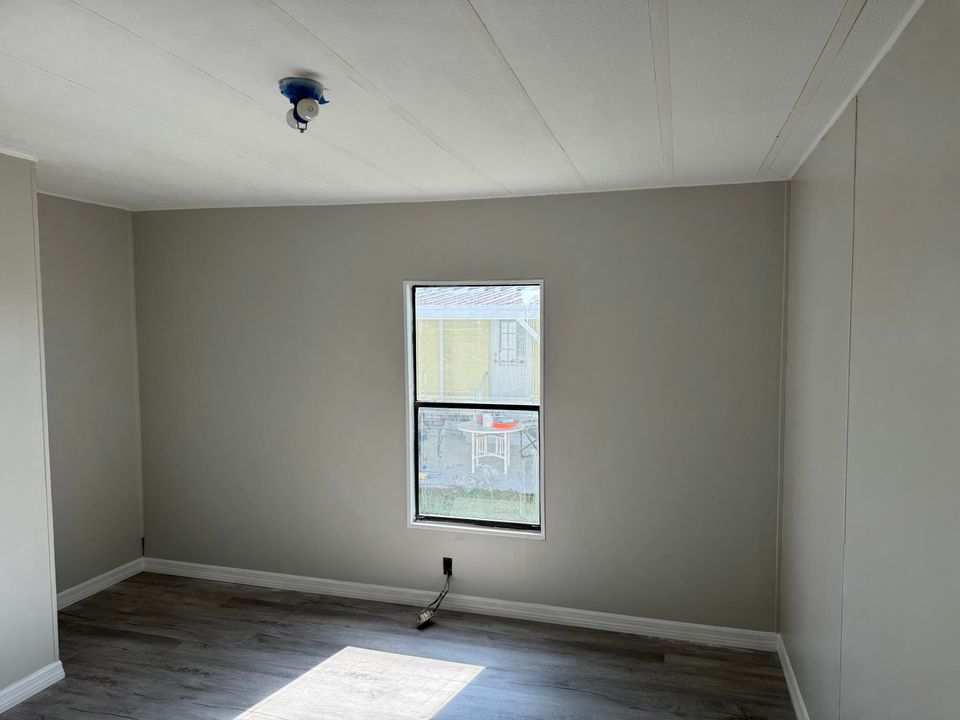 For Sale: $55,000 (2 beds, 2 baths, 1450 Square Feet)