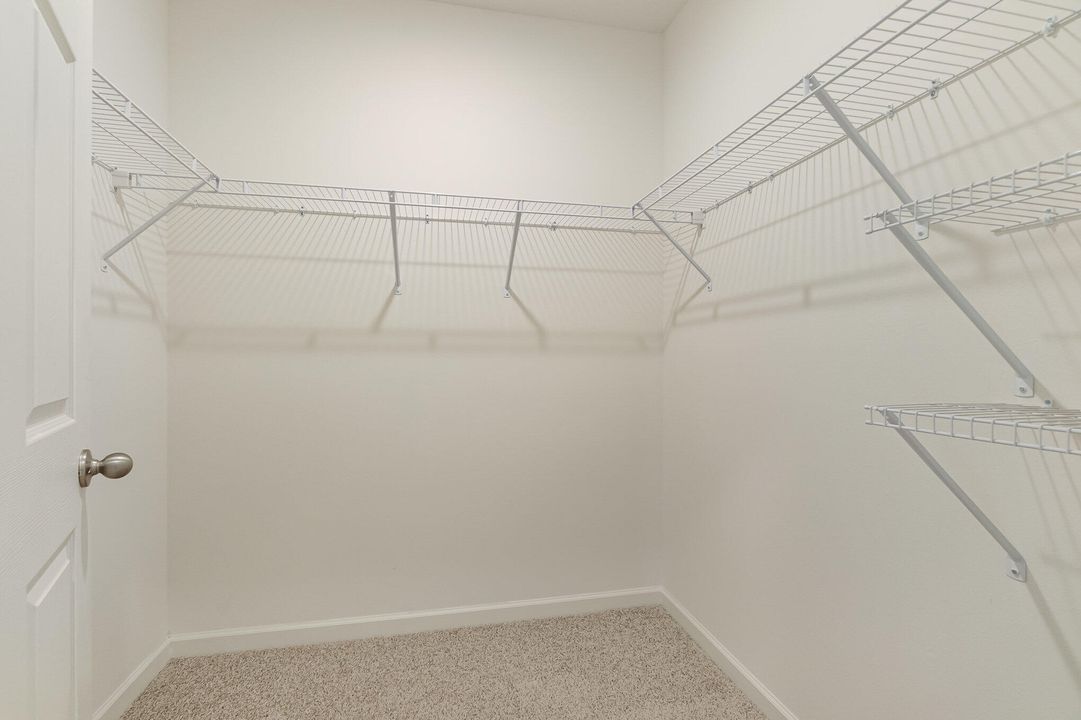 For Sale: $338,990 (3 beds, 2 baths, 1672 Square Feet)