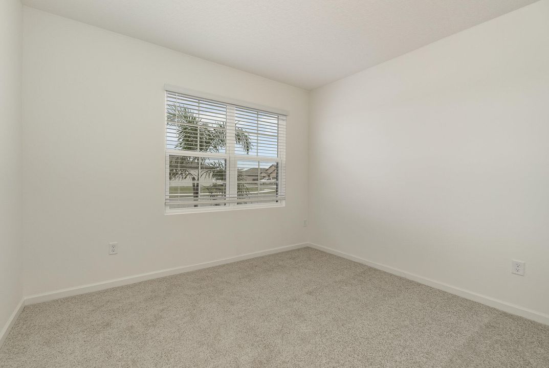 For Sale: $338,990 (3 beds, 2 baths, 1672 Square Feet)