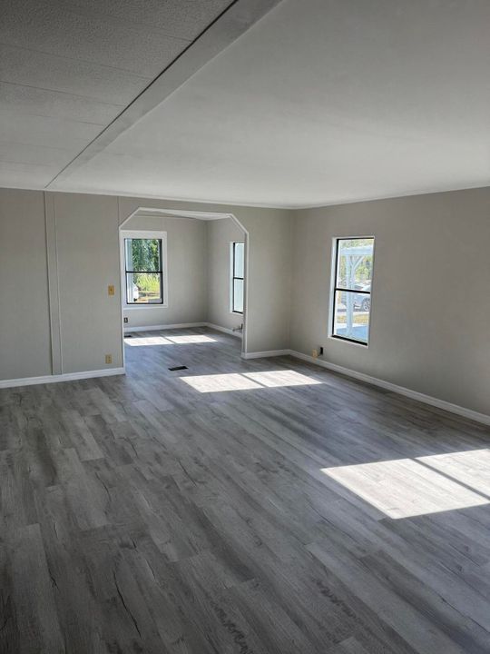 For Sale: $55,000 (2 beds, 2 baths, 1450 Square Feet)