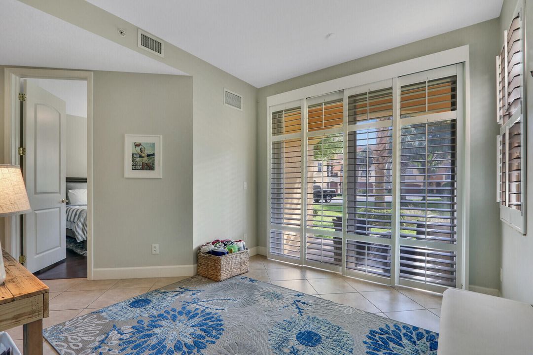 待售: $679,000 (4 贝兹, 3 浴室, 2292 平方英尺)