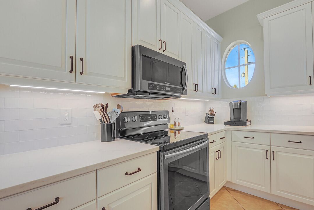 待售: $679,000 (4 贝兹, 3 浴室, 2292 平方英尺)