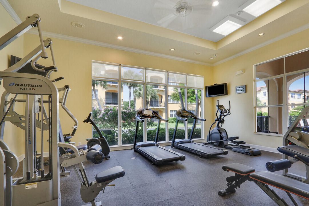 待售: $679,000 (4 贝兹, 3 浴室, 2292 平方英尺)