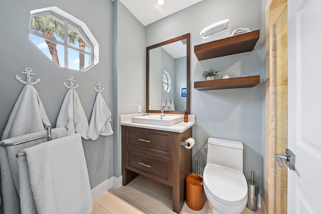 En Venta: $3,100,000 (2 camas, 2 baños, 1886 Pies cuadrados)