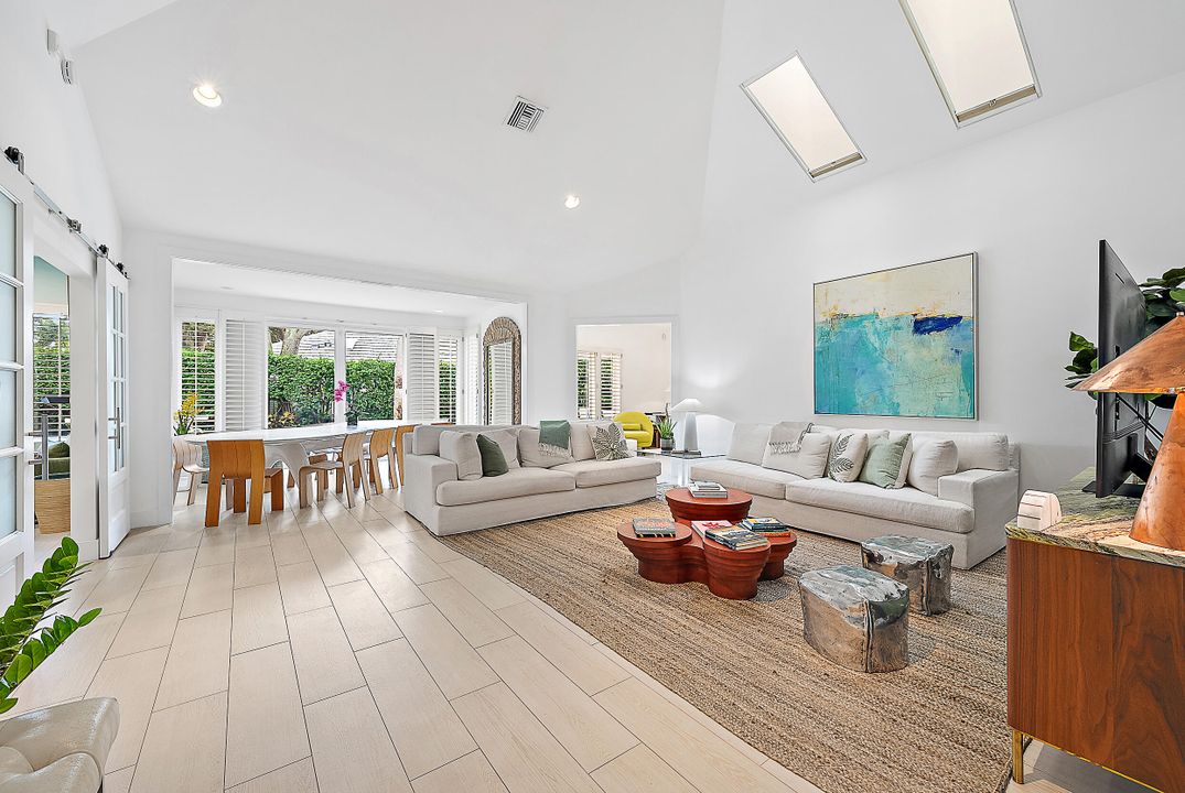 En Venta: $3,100,000 (2 camas, 2 baños, 1886 Pies cuadrados)