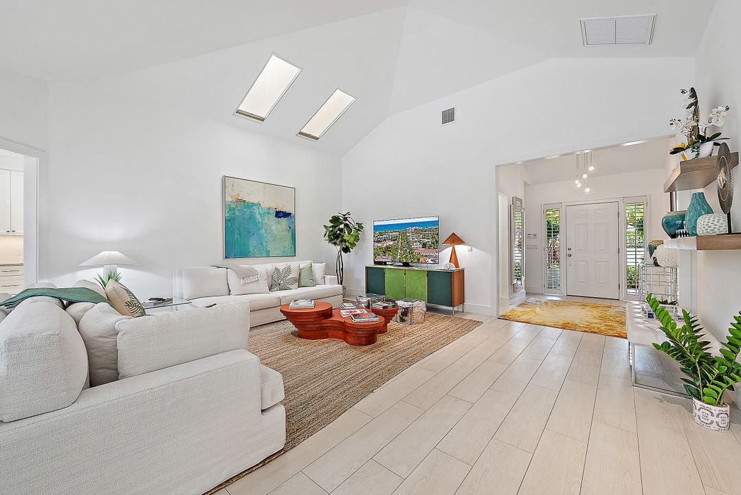 En Venta: $3,100,000 (2 camas, 2 baños, 1886 Pies cuadrados)