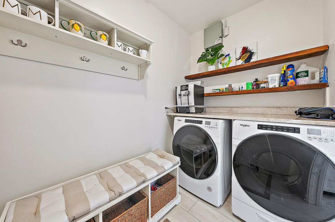 En Venta: $3,100,000 (2 camas, 2 baños, 1886 Pies cuadrados)