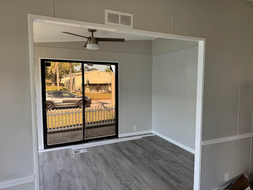 待售: $38,000 (2 贝兹, 2 浴室, 1056 平方英尺)