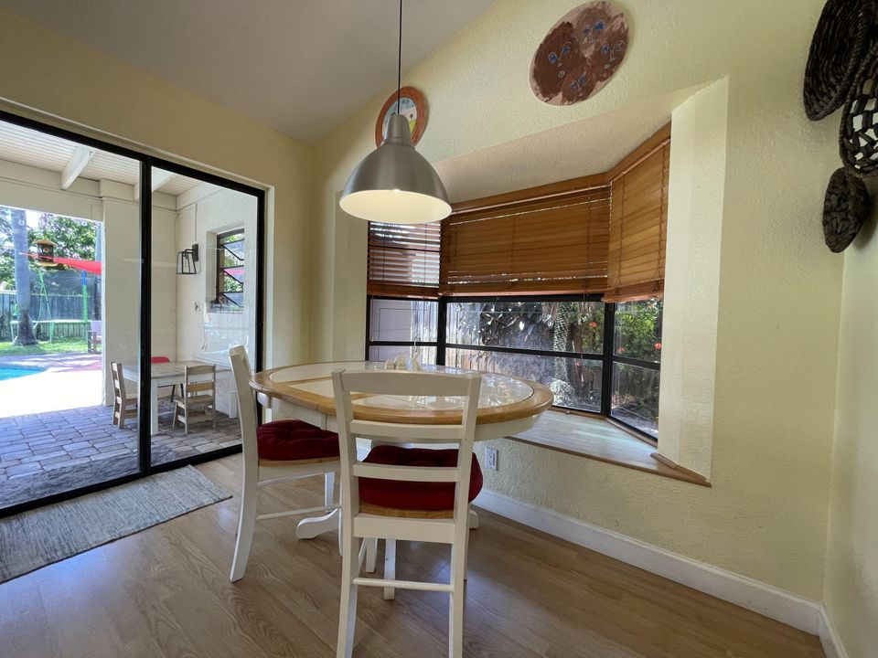 For Rent: $5,500 (4 beds, 2 baths, 2292 Square Feet)