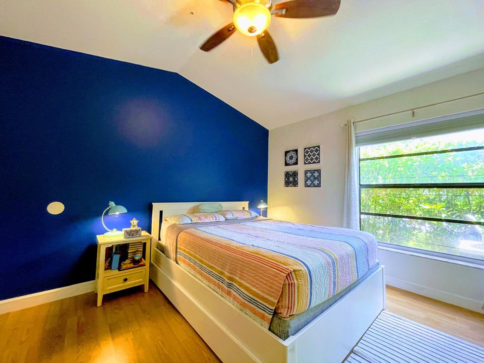 For Rent: $5,500 (4 beds, 2 baths, 2292 Square Feet)