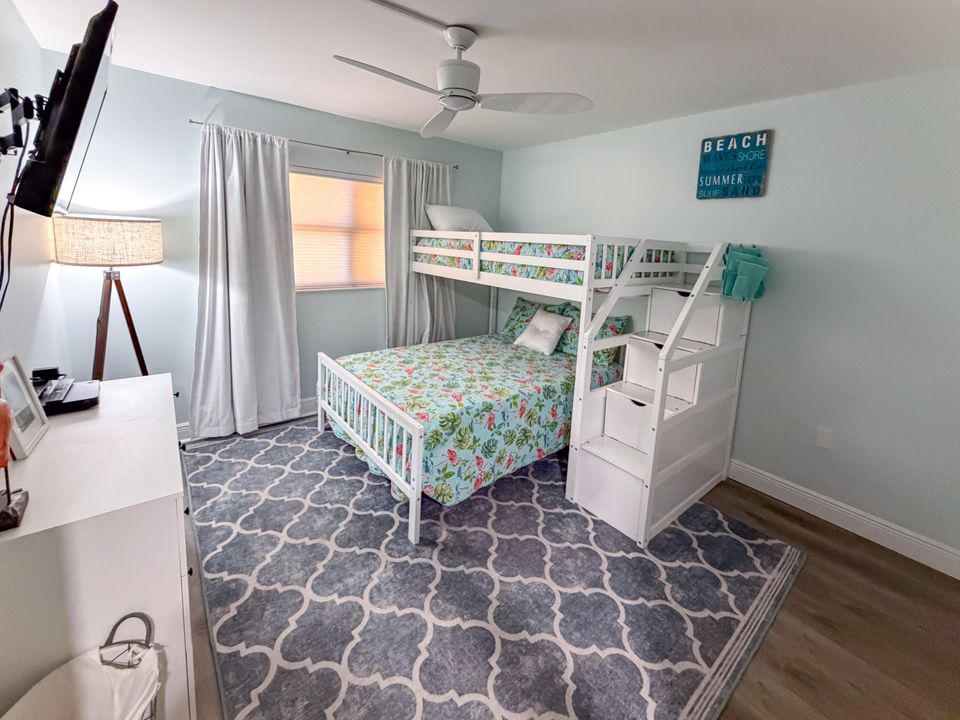 For Sale: $494,000 (2 beds, 2 baths, 1154 Square Feet)