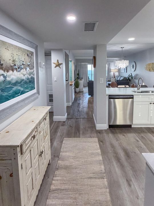 For Sale: $494,000 (2 beds, 2 baths, 1154 Square Feet)