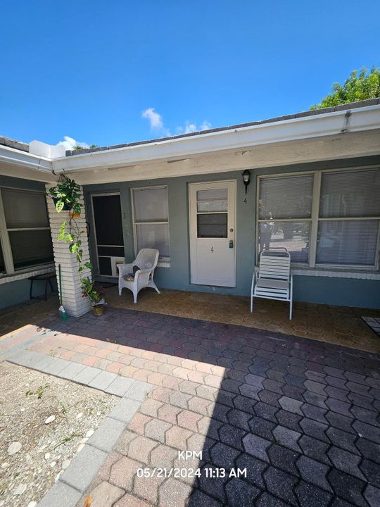 出租: $1,700 (0 贝兹, 1 浴室, 500 平方英尺)