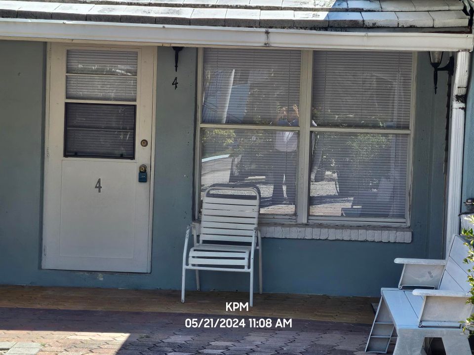 出租: $1,700 (0 贝兹, 1 浴室, 500 平方英尺)