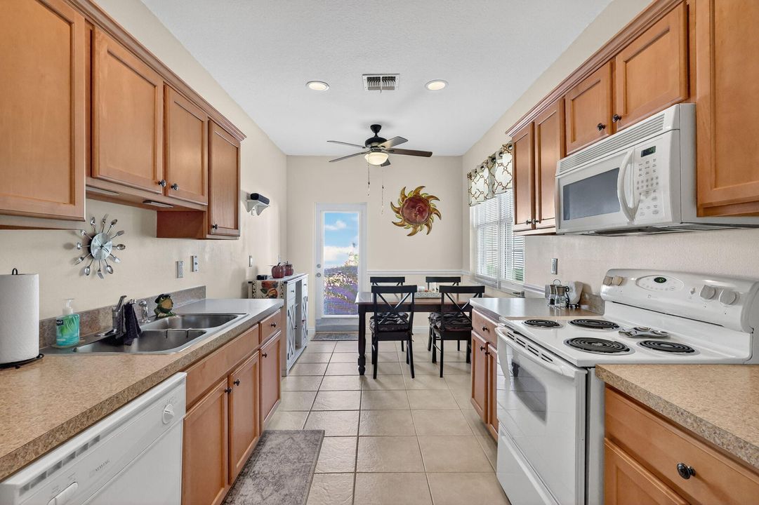 For Sale: $290,000 (3 beds, 2 baths, 1350 Square Feet)