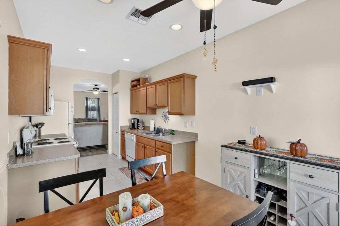 For Sale: $290,000 (3 beds, 2 baths, 1350 Square Feet)