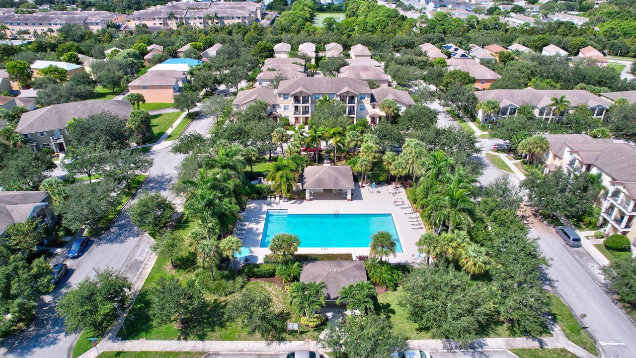 For Sale: $290,000 (3 beds, 2 baths, 1350 Square Feet)