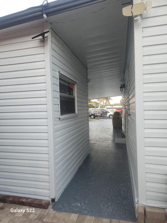 For Sale: $215,000 (3 beds, 2 baths, 1280 Square Feet)