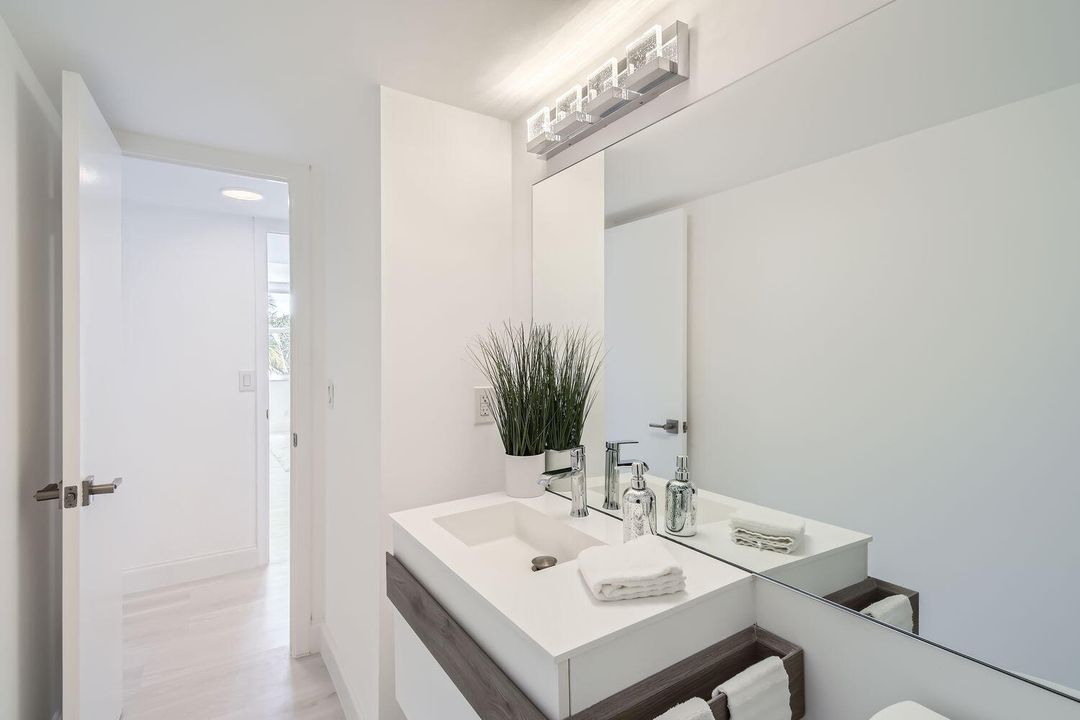 En Venta: $325,000 (1 camas, 1 baños, 940 Pies cuadrados)