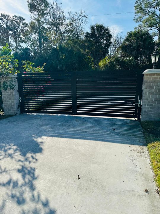 For Rent: $1,600 (1 beds, 1 baths, 380 Square Feet)