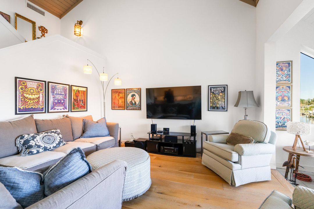 待售: $615,000 (2 贝兹, 2 浴室, 1654 平方英尺)