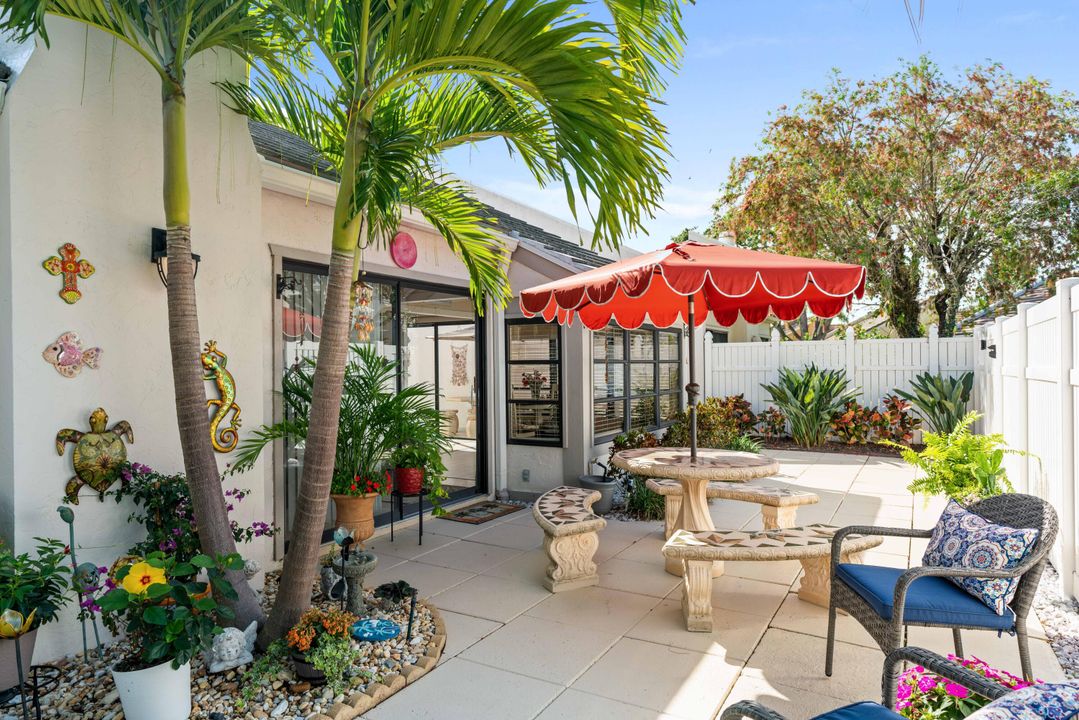 For Sale: $625,000 (2 beds, 2 baths, 1554 Square Feet)