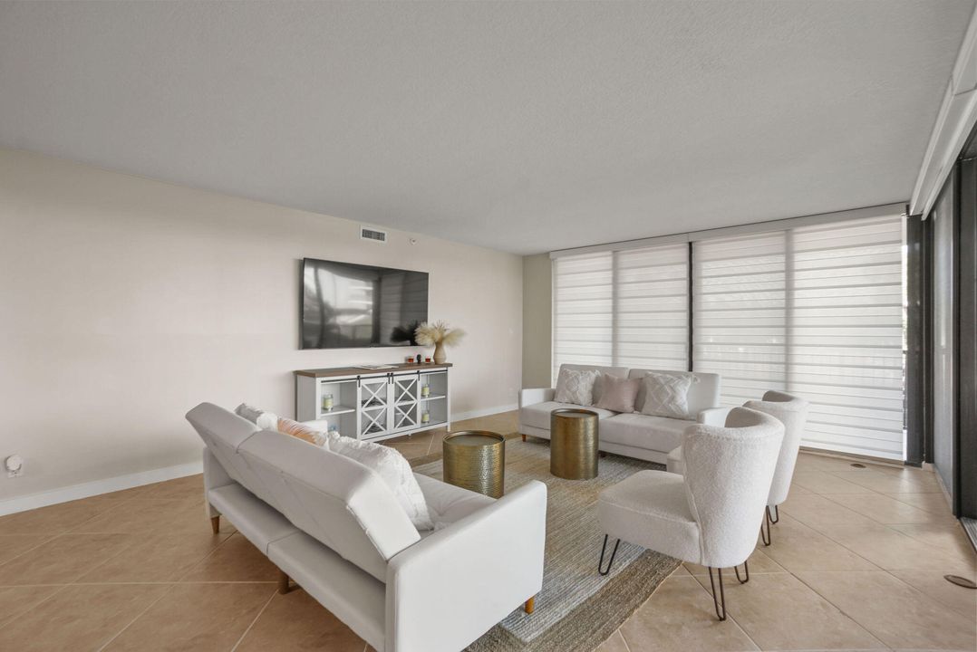 For Rent: $8,500 (2 beds, 2 baths, 1885 Square Feet)