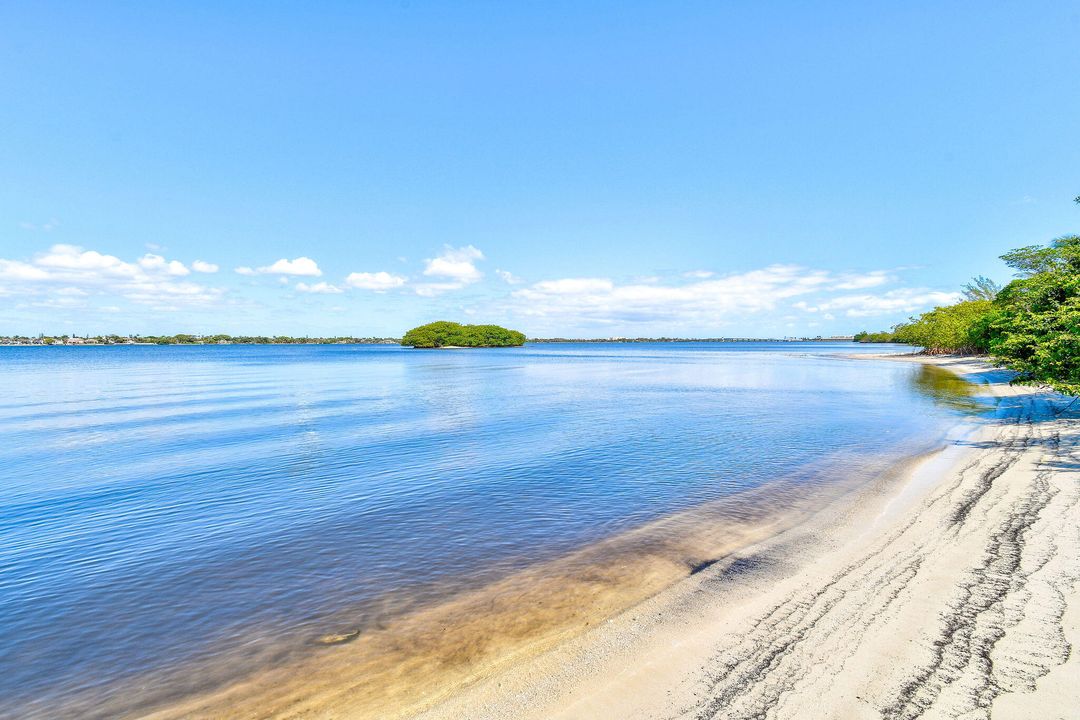 For Rent: $8,500 (2 beds, 2 baths, 1885 Square Feet)