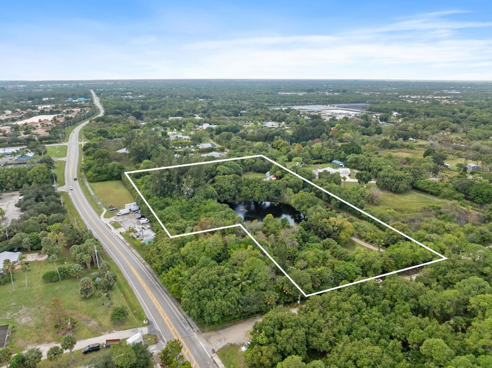 For Sale: $950,000 (3 beds, 2 baths, 1440 Square Feet)