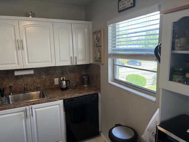 For Sale: $125,000 (2 beds, 1 baths, 835 Square Feet)