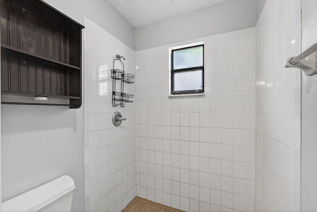 For Sale: $439,000 (3 beds, 2 baths, 1224 Square Feet)