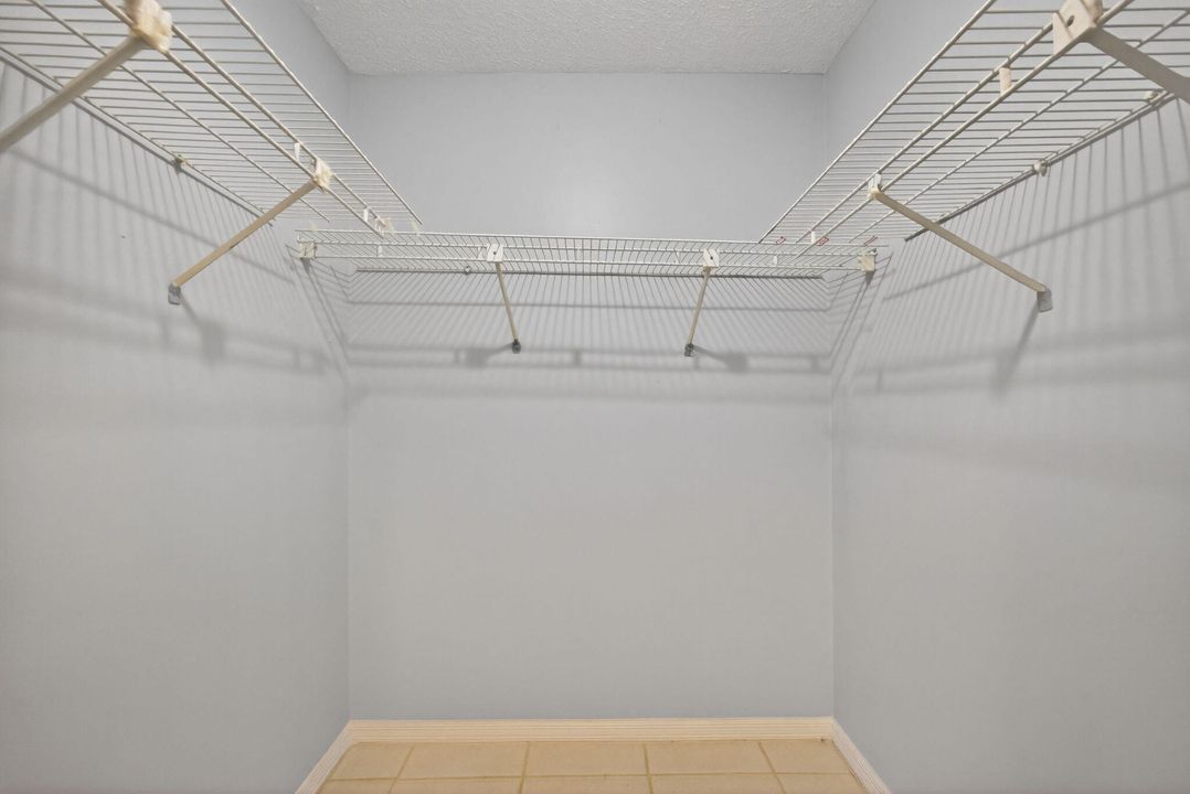 For Sale: $439,000 (3 beds, 2 baths, 1224 Square Feet)