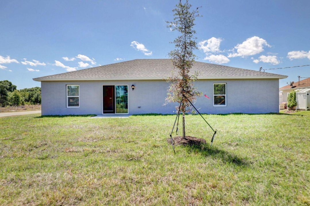 En Renta: $2,645 (4 camas, 2 baños, 1806 Pies cuadrados)