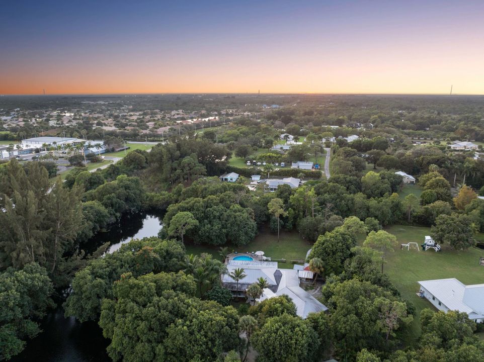 For Sale: $950,000 (3 beds, 2 baths, 1440 Square Feet)